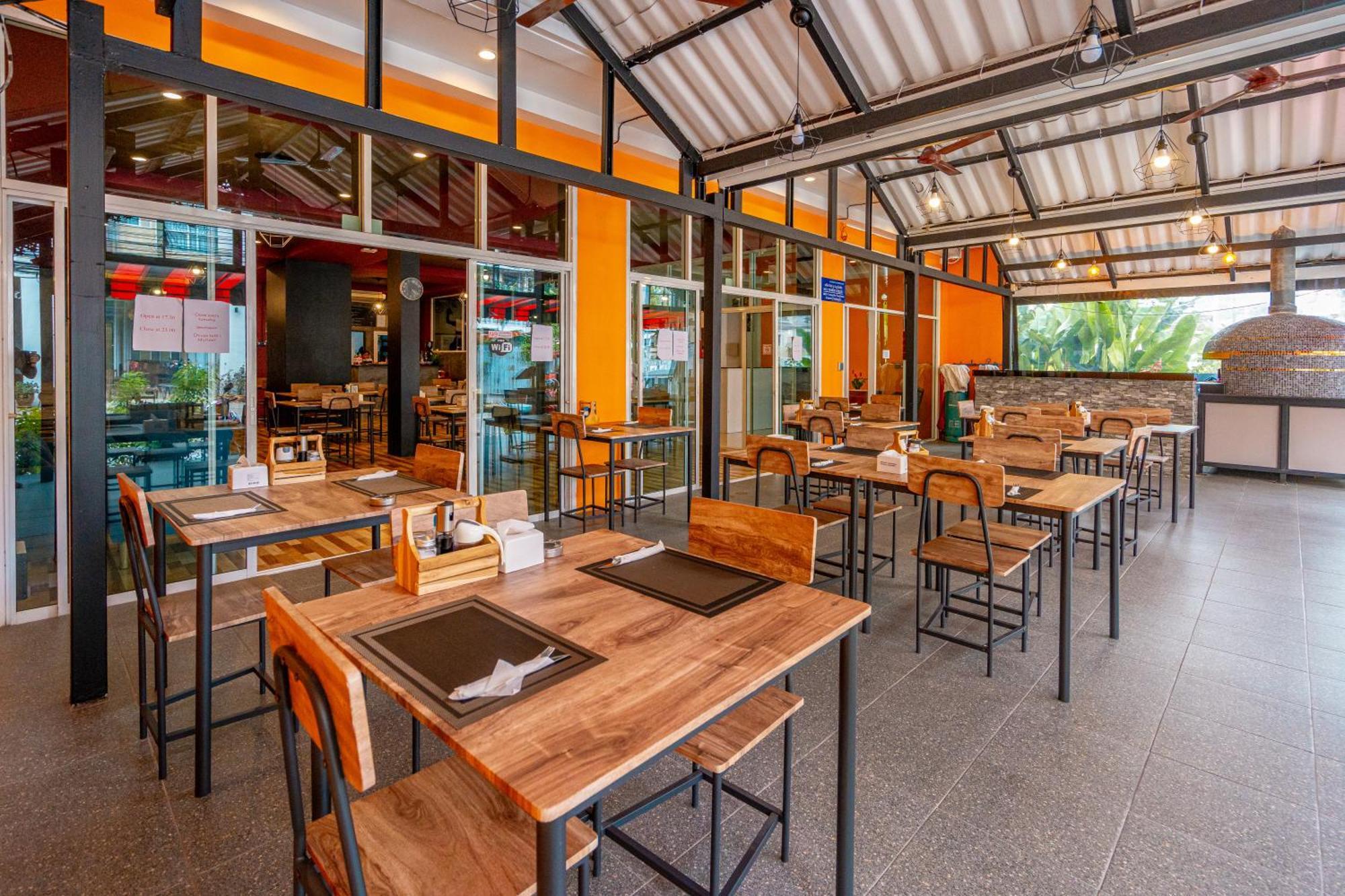 Nice To Meat You Rooms Patong Exterior photo