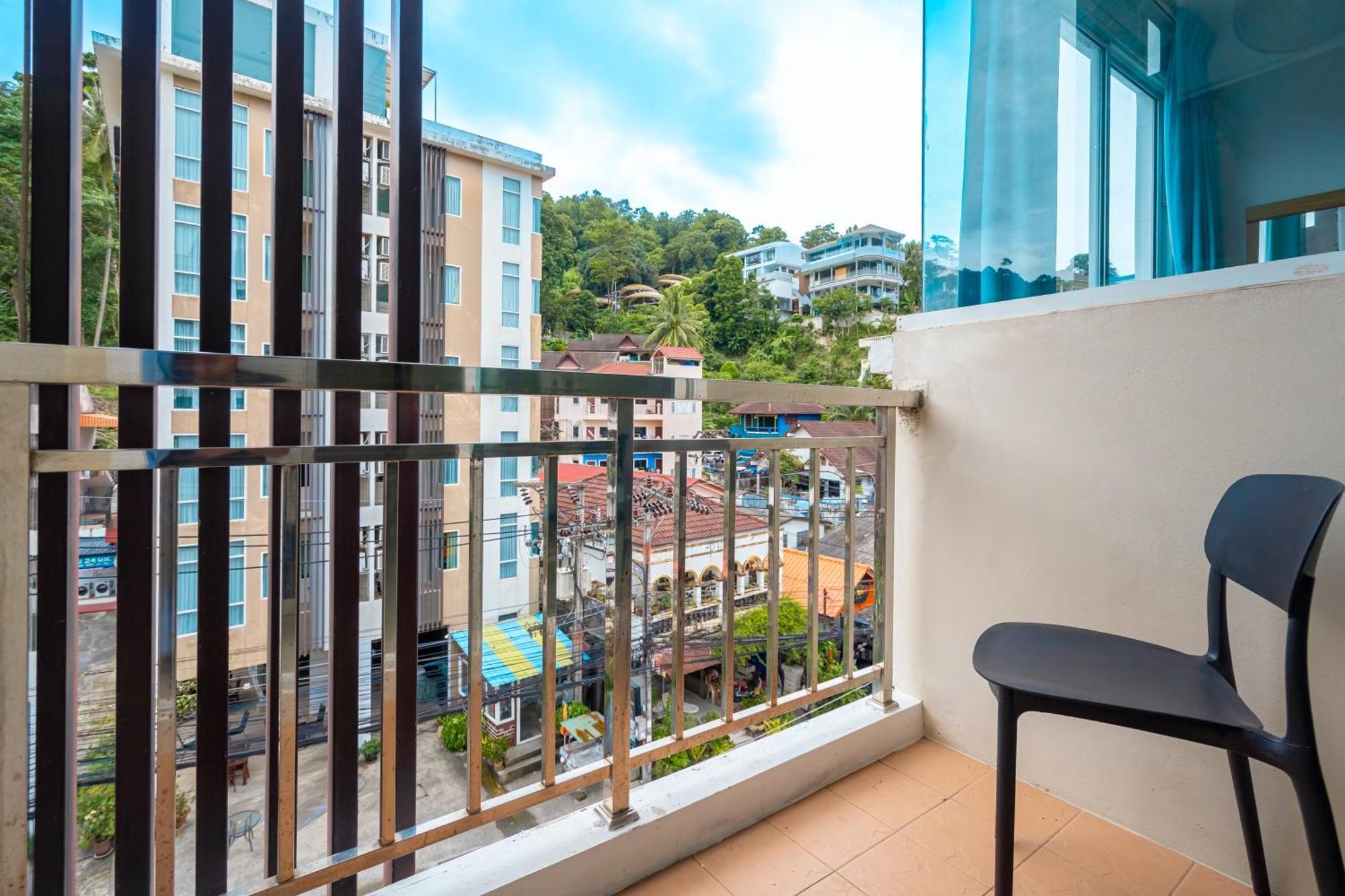 Nice To Meat You Rooms Patong Exterior photo