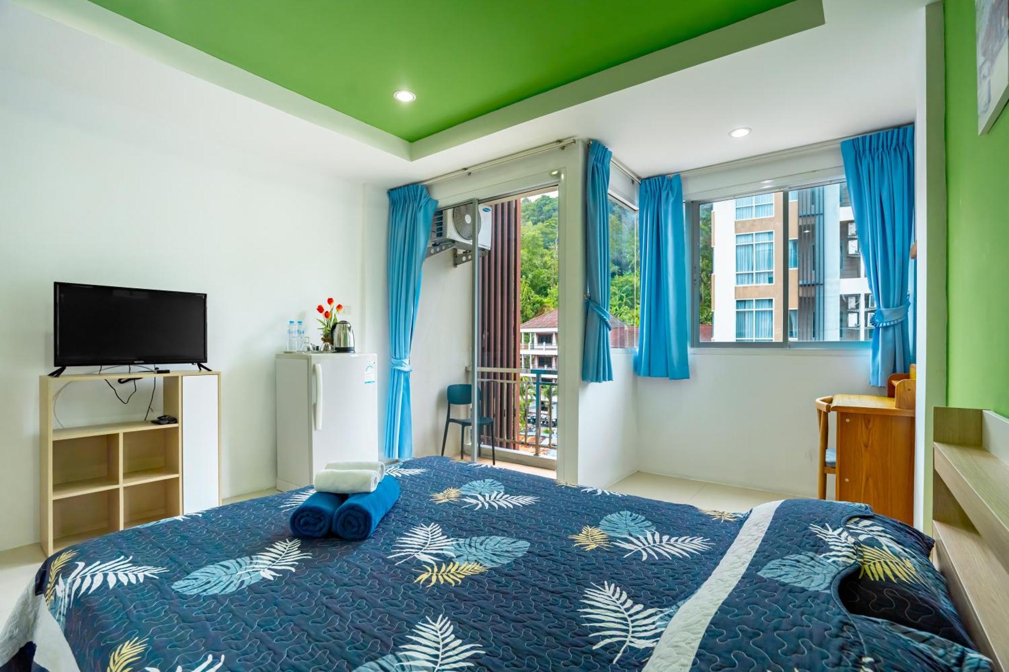 Nice To Meat You Rooms Patong Exterior photo