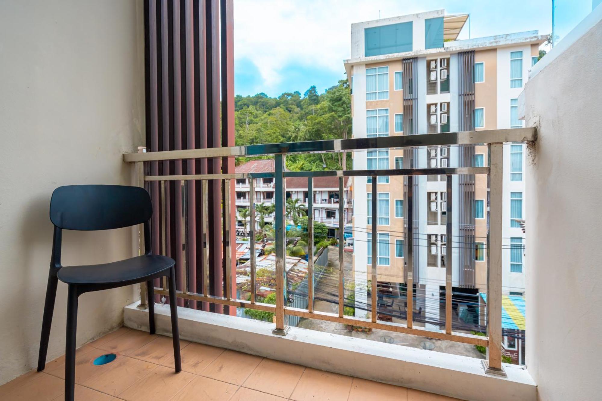 Nice To Meat You Rooms Patong Exterior photo